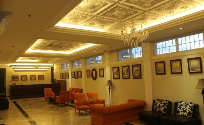 D'Salvatore Boutique Hotel Yogyakarta Maguwo Esterno foto